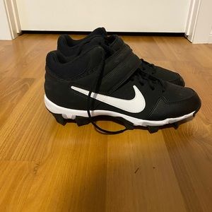 Men’s Nike baseball cleats